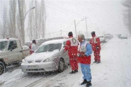 ۵۲ شهروند کاشانی گرفتار در محورهای مواصلاتی کاشان نجات پیدا کردند