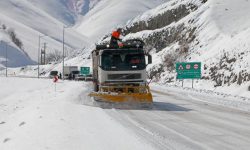 تمامی محورهای روستایی مسدود در کاشان بازگشایی شد
