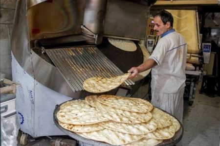 ناآگاهی برخی نانوایان کاشانی موجب کسر سهمیه آنان شده است