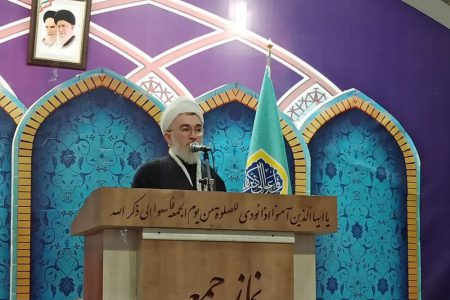 امام جمعه موقت کاشان: کار دشمن تزریق ناامیدی است