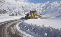 برف‌روبی و بازگشایی ۱۱۰۰کیلومتر از محورهای مواصلاتی کاشان